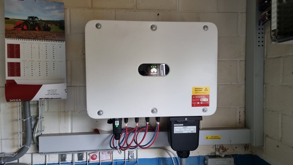 PV-Anlage 56 kWp mit Smartfox Energiemanagement auf Landwirtschaftsbetrieb in Obersteckholz