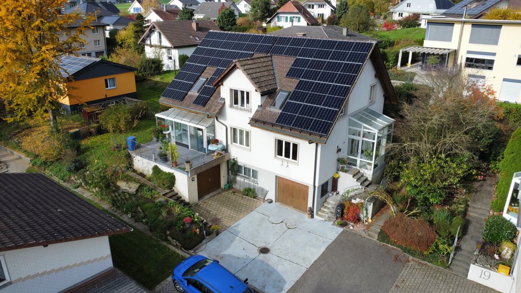PV-Anlage 19.2 kWp mit Solarmanager in Thörigen