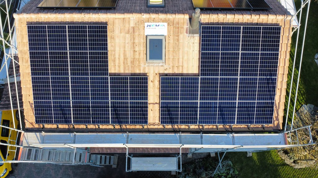 PV-Anlage 26.7 kWp inkl. Batteriespeicher und Loxone Energiemanagement in Langenthal
