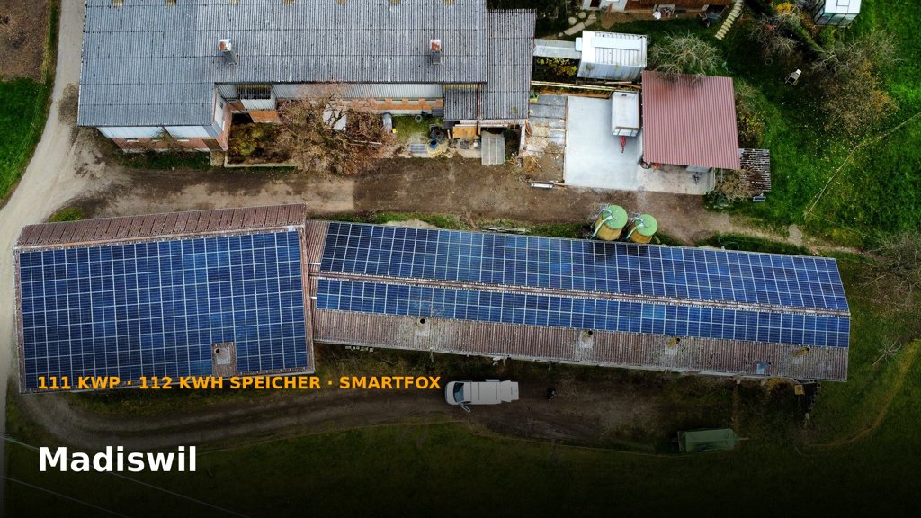 PV-Anlage 111 kWp inkl. 112 kWh Batteriespeicher und Smartfox auf Landwirtschaftsbetrieb in Madiswil
